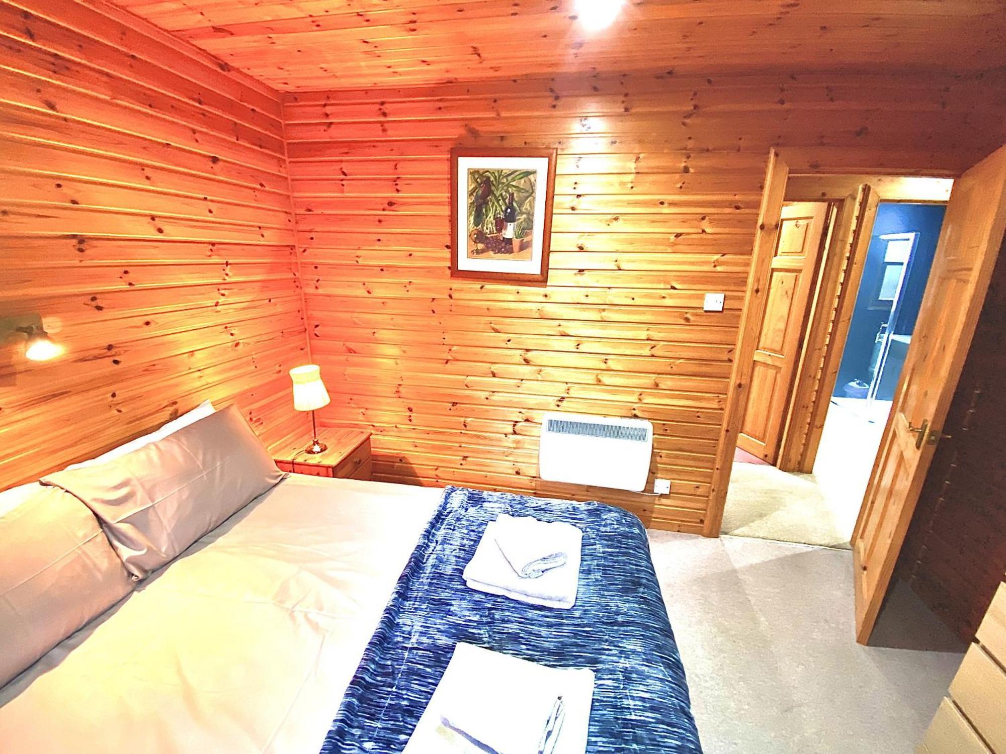 Braemar Lodge Cabins Not For Profit Exterior foto