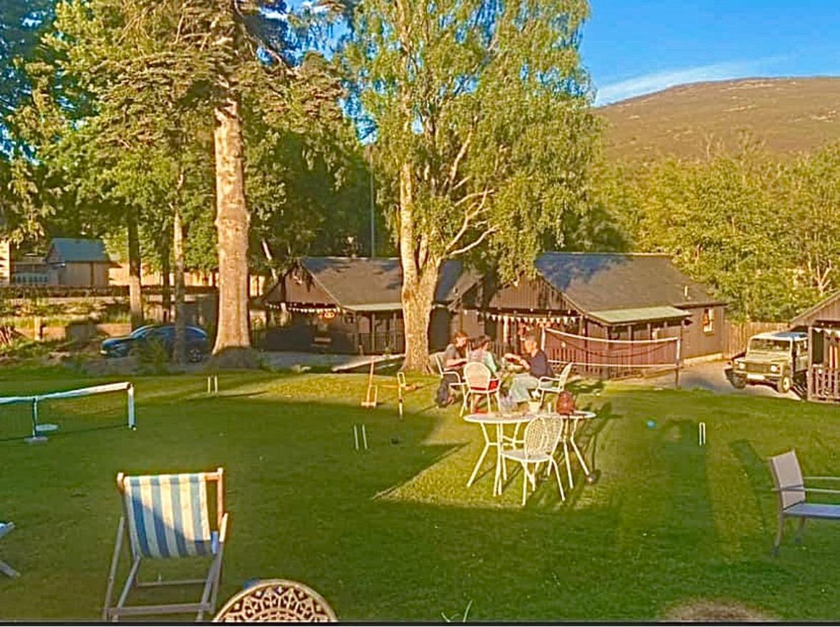 Braemar Lodge Cabins Not For Profit Exterior foto